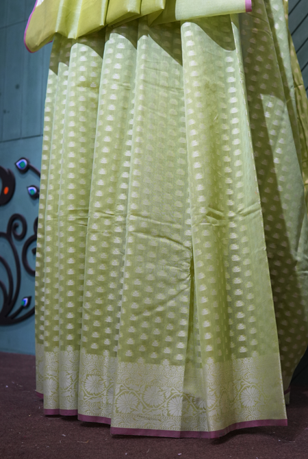Pista banarasi cotton butti border saree